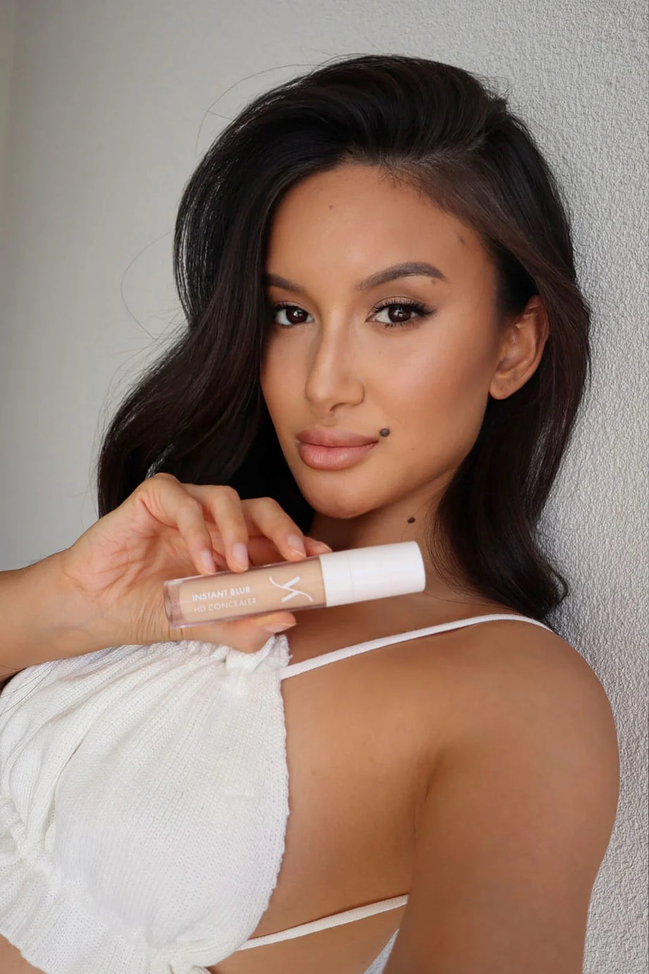Vani-T Instant Blur HD Concealer Shade- C45