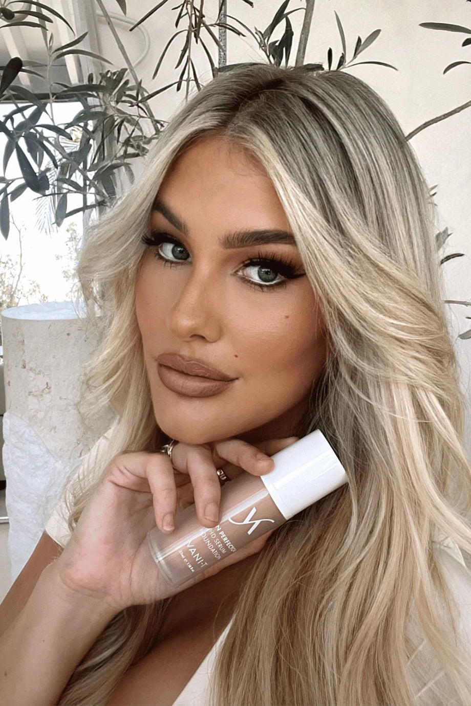 Vani-T Skin Perfector HD Serum Foundation Shade- F49